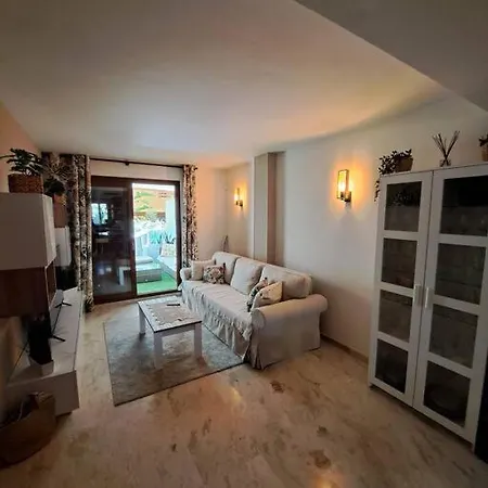 Olivia Sunny 2 Bedroom Punta Prima Apartmán *